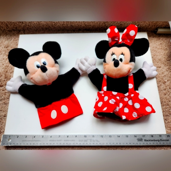 Minnie and Mickey puppet pair - Picture 1 of 5